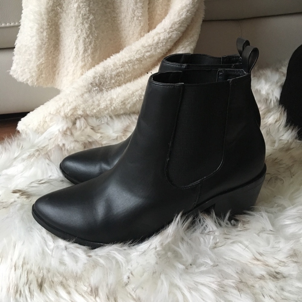 STEVE MADDEN BOOTIES - Picture 5 of 6